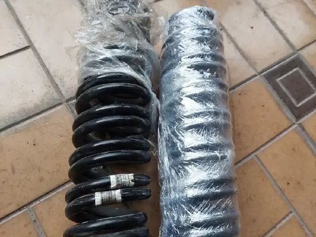 Задняя пружина от BMW F30, Худжанд