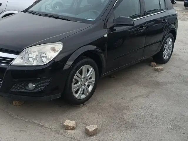 Opel Astra H