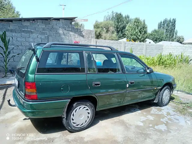 Opel Astra F