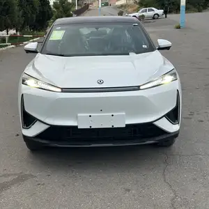 Dongfeng L7