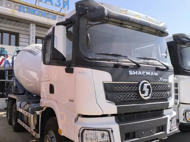 Автобетонномиксер X3000 6x4, Душанбе