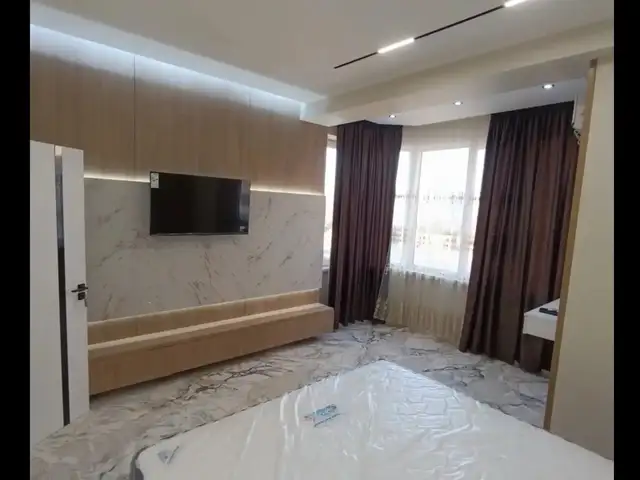 2-комн. квартира, 7 этаж, 75м², Универмаг, Худжанд