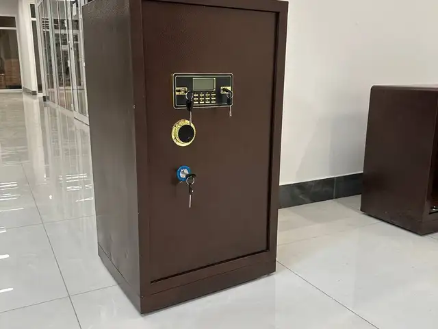 Сейф, Душанбе