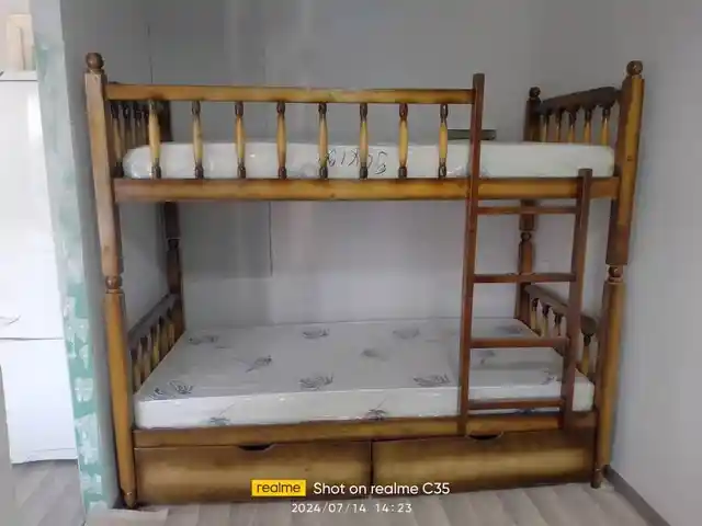 Двухъярусная кровать, Душанбе