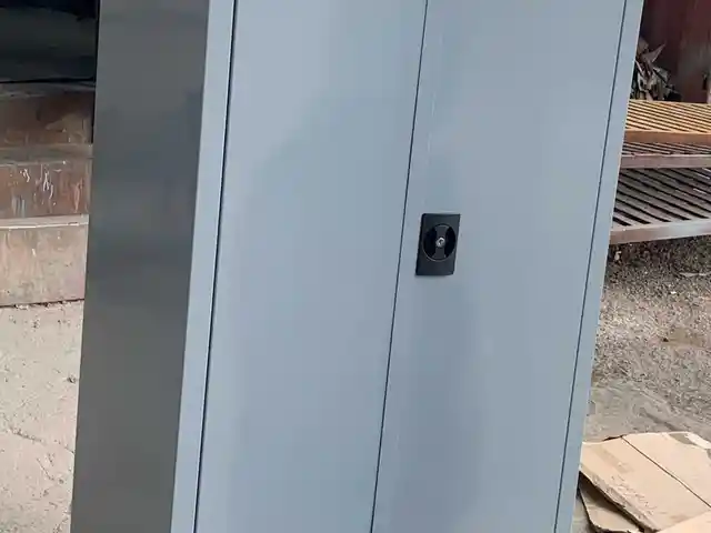 Шкаф металлический, Худжанд