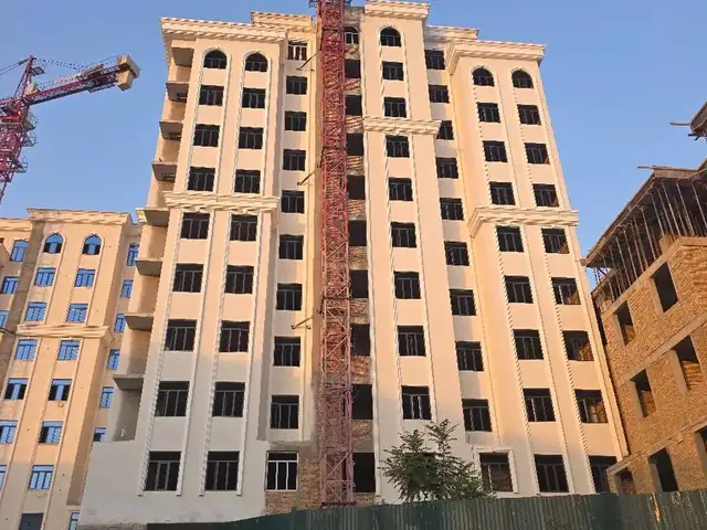 3-комн. квартира, 2 этаж, 121 м², Исмоили Сомони, Душанбе