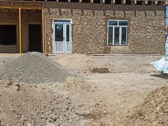 1 этажн. 5-комн. дом, 7 соток, деҳаи сугдион (қучқурғон), Шаҳристон