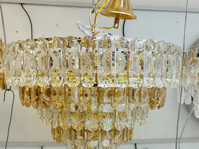 Люстра, Душанбе