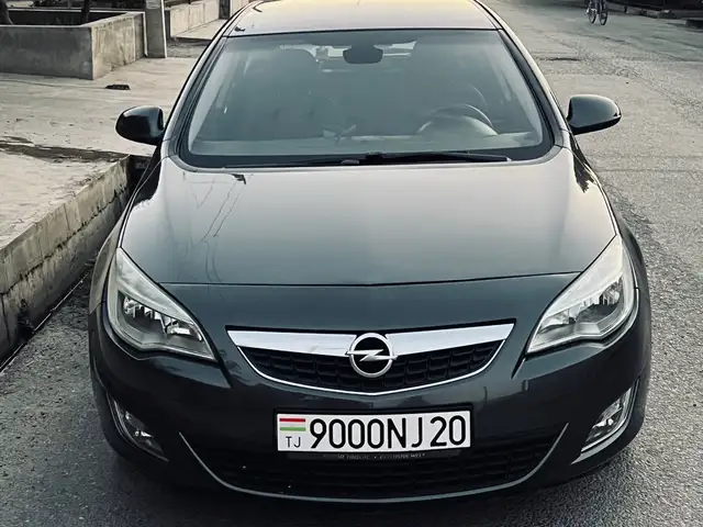 Opel Astra J