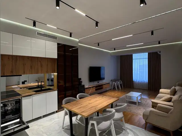 2-комн. квартира, 10 этаж, 110м², Исмоили Сомони , Душанбе