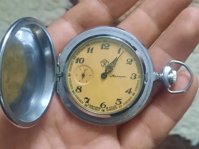 Часы СССР, Душанбе