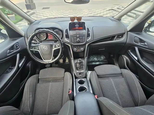 Opel Zafira, 2014, Хуҷанд - 9