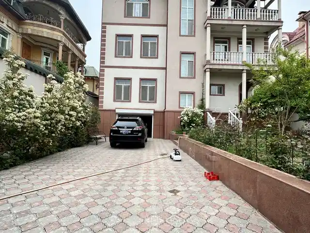 3-этажный, 9 комнатный дом, 780 м², 112 мкр, АЗС Зоир-Ойл, Кольцевая Калинина, Сино, Душанбе