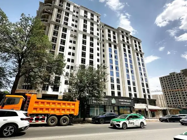 2-комн. квартира, 8 этаж, 82 м², Сомони, Душанбе