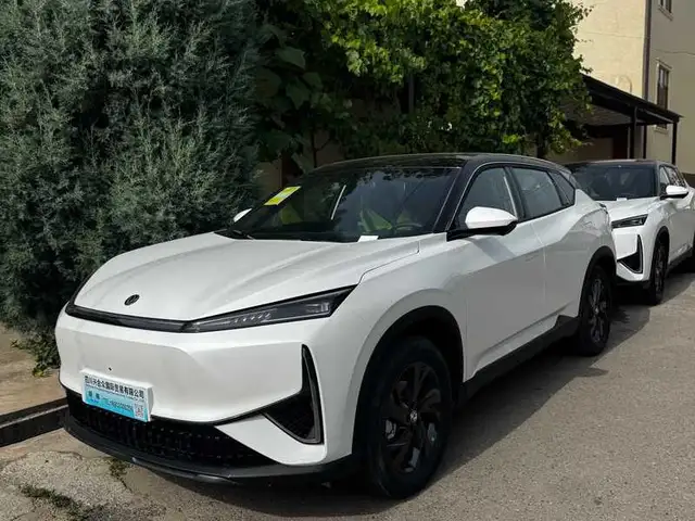 Dongfeng L7