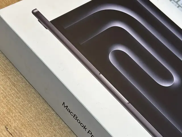 Ноутбук MacBook Pro M5/16/512gb, Худжанд