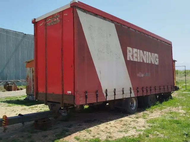 Прицеп Reining с фаркопом 8.20 дарозиаш / бараш 2.53 м, баландиаш 3.18, Истаравшан