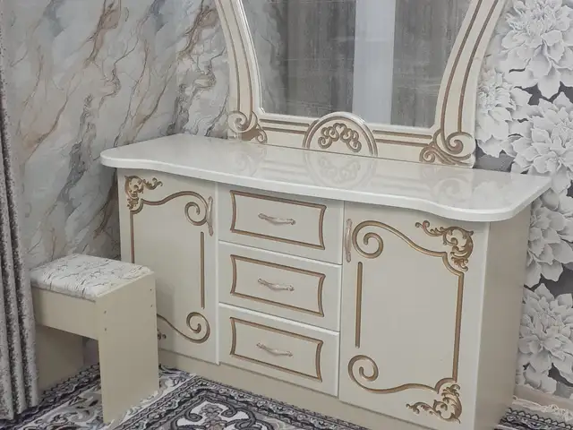 Трюмо, Хуҷанд