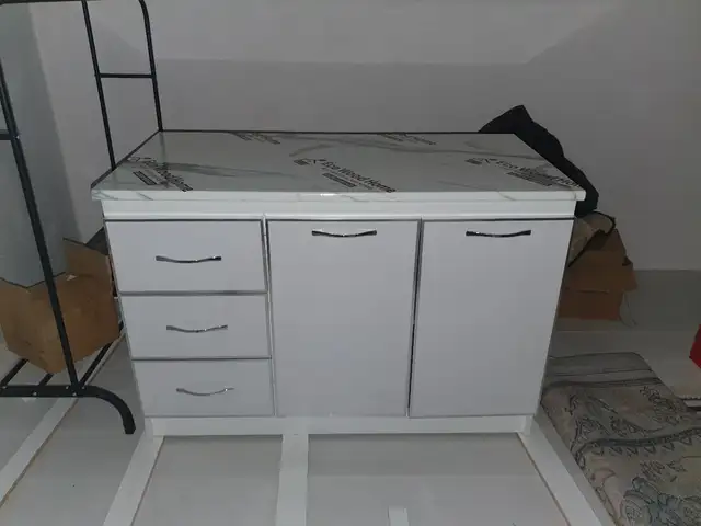 Кухонный шкаф, Худжанд