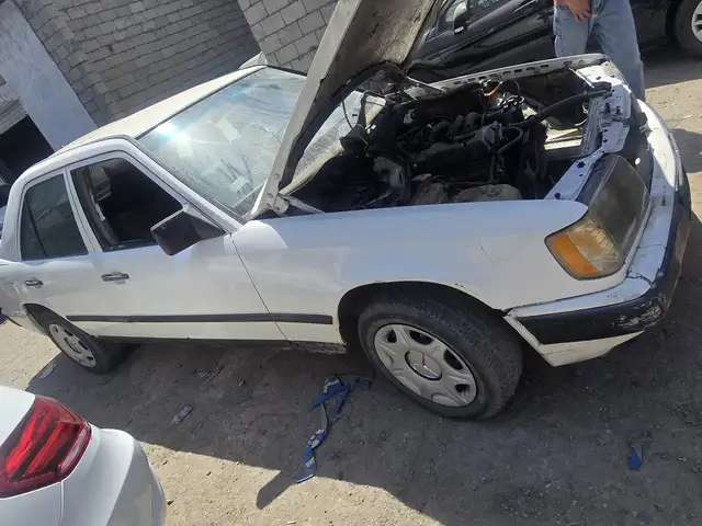 Mercedes-Benz W124