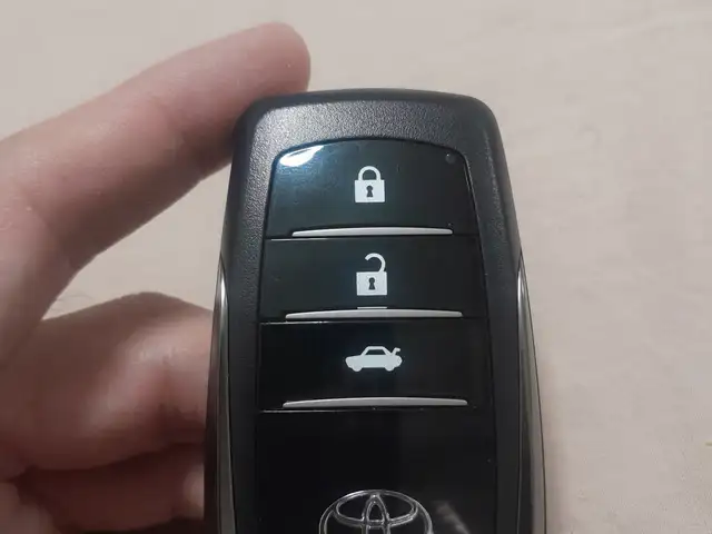 Ключ Toyota Camry, 2015, Душанбе