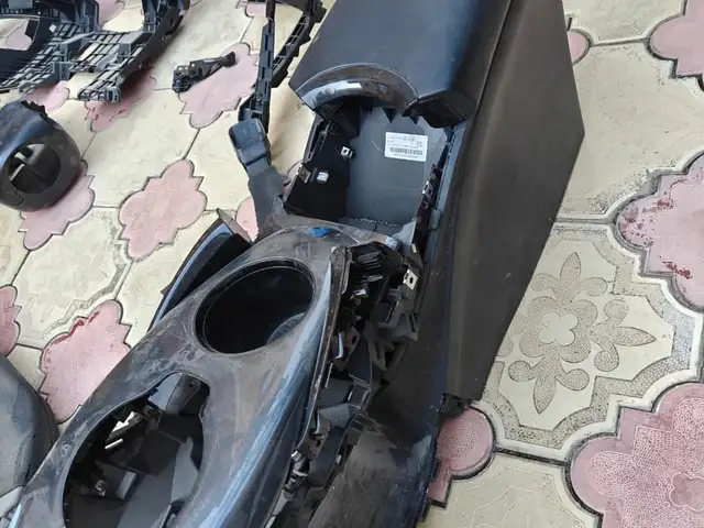 Подлокотник BYD e2, Душанбе