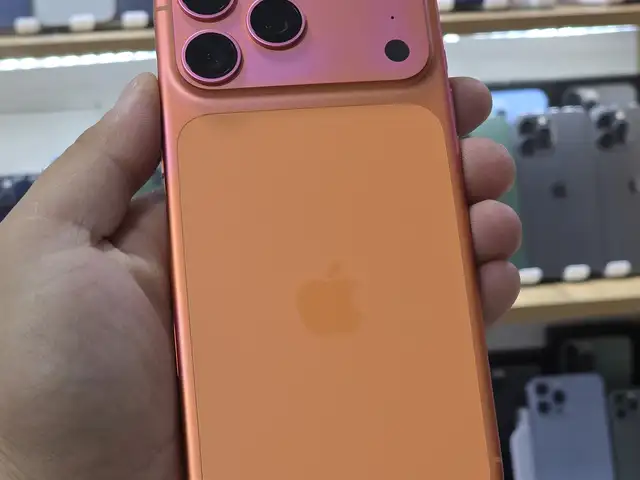 Apple iPhone 17 Pro Max, 256 gb, Cosmic Orange, Душанбе
