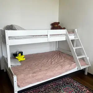 Детская двухъярусная кровать, Душанбе