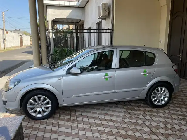 Opel Astra H