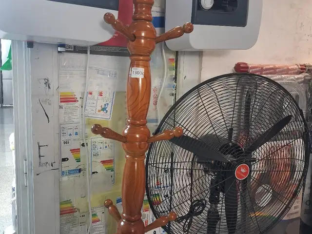 Вешалка, Душанбе