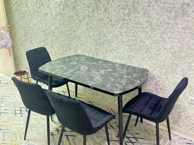 Стол и стулья, Душанбе