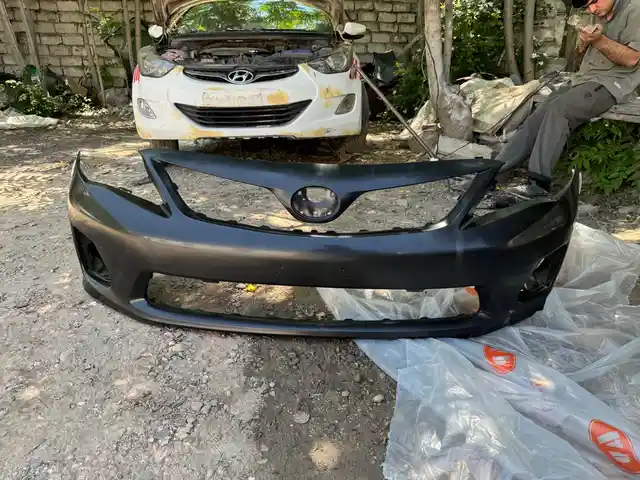 Передний бампер на Toyota Corolla 3, Душанбе