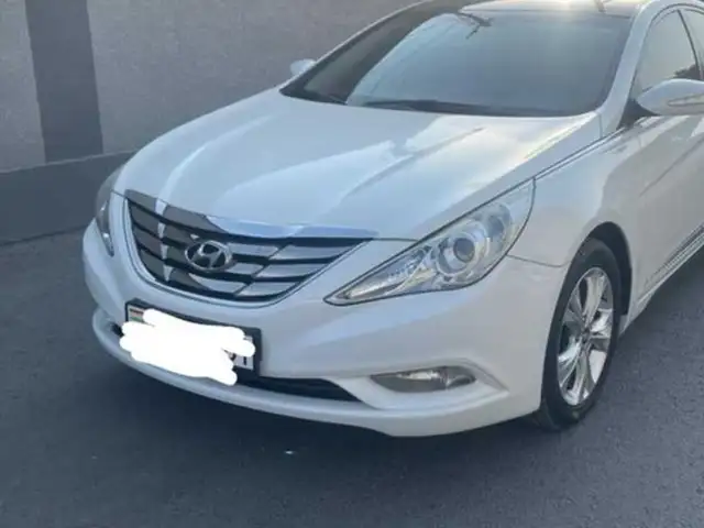 Фар на Hyundai, Худжанд