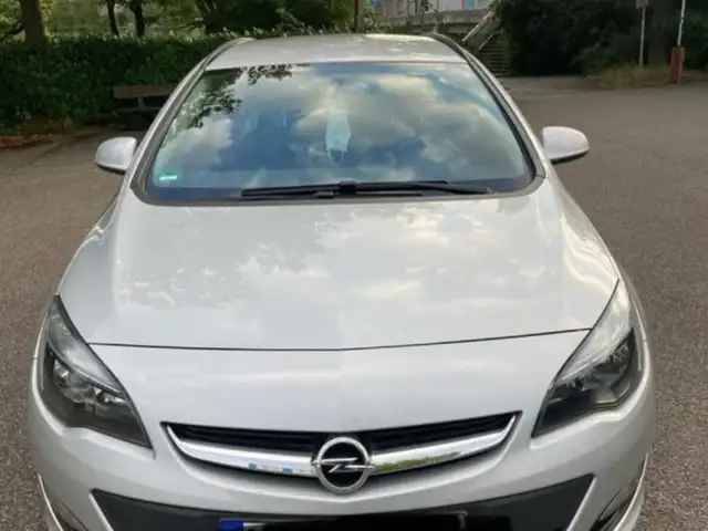 Opel Astra J