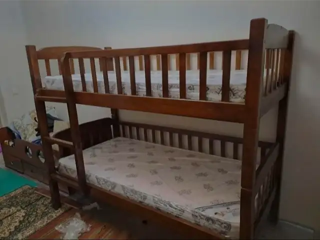 Двухъярусная кровать, Душанбе