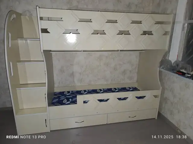 Двухярусная кровать, Душанбе