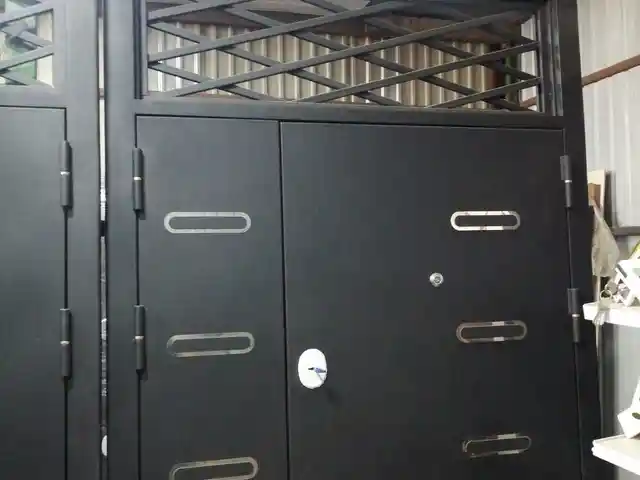 Дверь, Душанбе