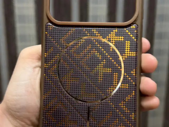 Чехол APPLE 17 pro max, Хуҷанд