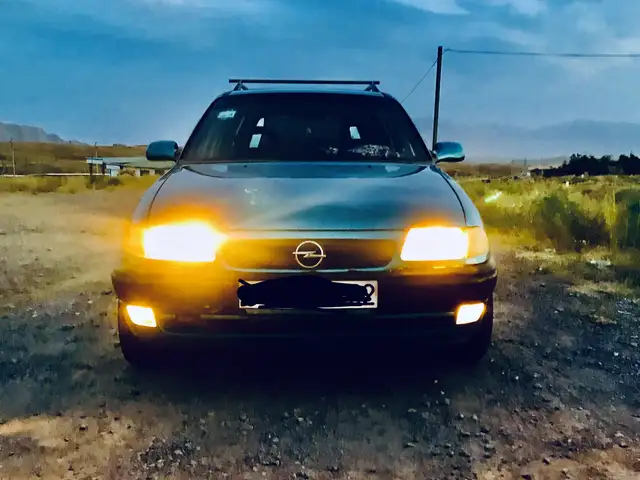 Opel Astra F