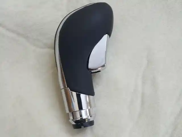 Ручка КПП на Opel, Худжанд