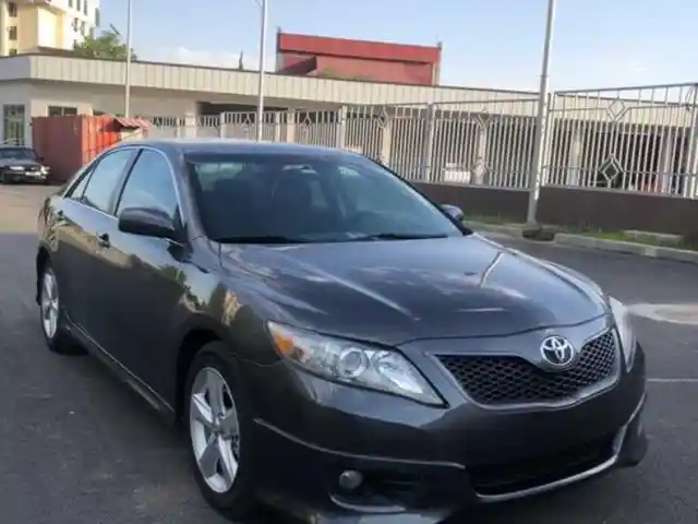 Лобовое стекло от Toyota Camry 2 Se, 2011, Душанбе
