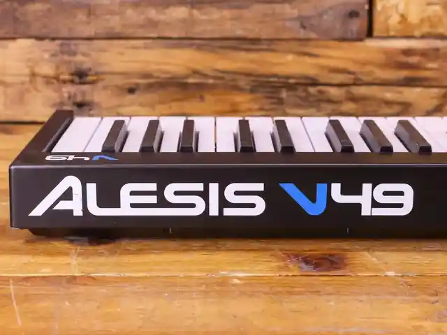 Миди клавиатура Alesis V49, Душанбе