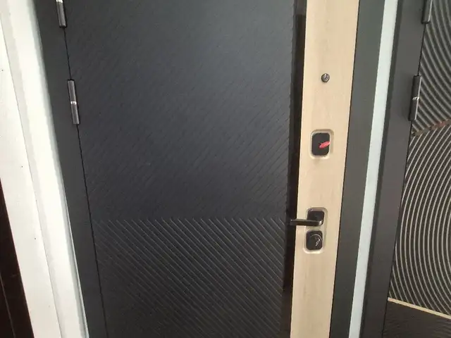 Дверь, Душанбе