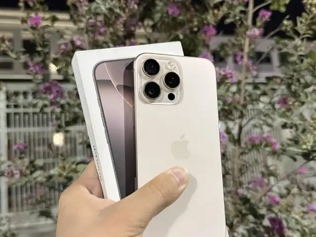 Apple iPhone 16 Pro Max, 256 gb, Desert Titanium, Душанбе