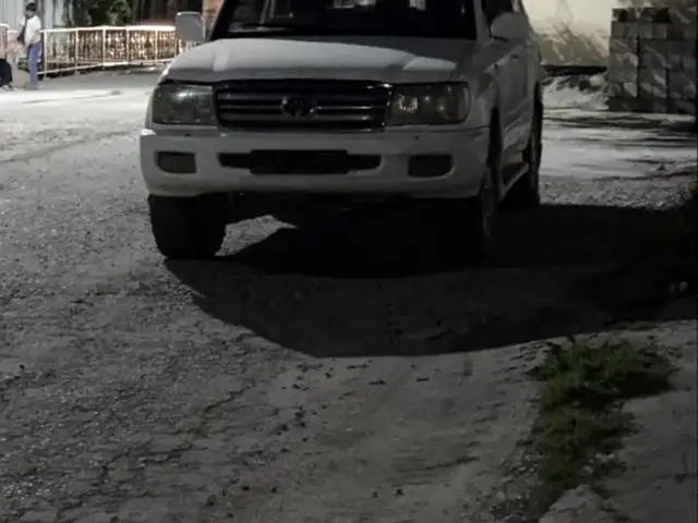 Toyota Land Cruiser