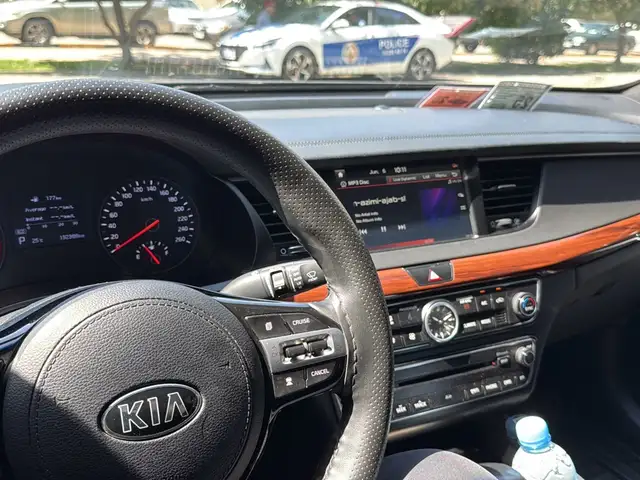 Kia K7