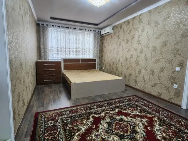 1-комн. квартира, 3 этаж, 40 м², Универмаг, Хуҷанд