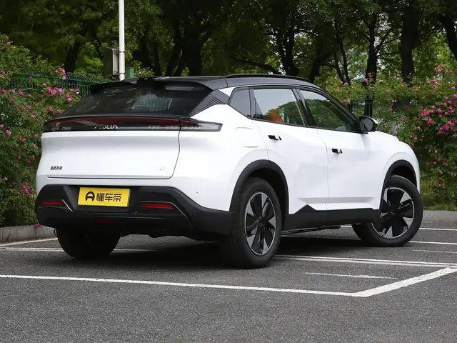 Dongfeng L7