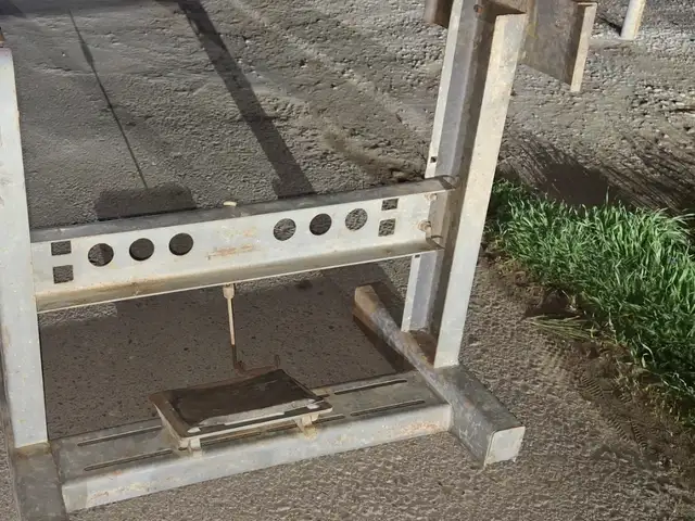 Стол разборный швейной машины, Хуҷанд