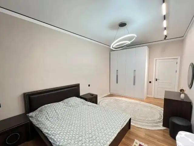 2-комн. квартира, 9 этаж, 60м², Исмоили Сомони, Душанбе